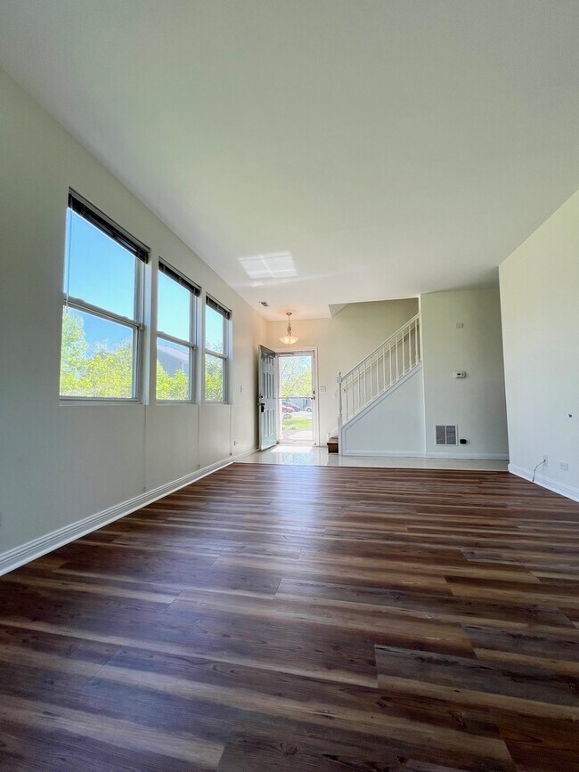 Photo - 601 Blackstone Ct