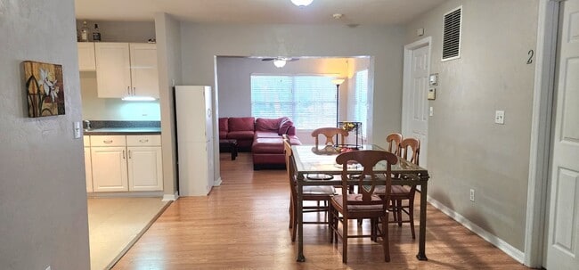 Photo - 816 SW 9th St