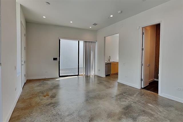 Photo - 904 Blackland Ct