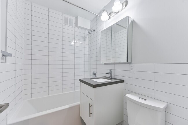 Photo - Skyliner Unit 00903