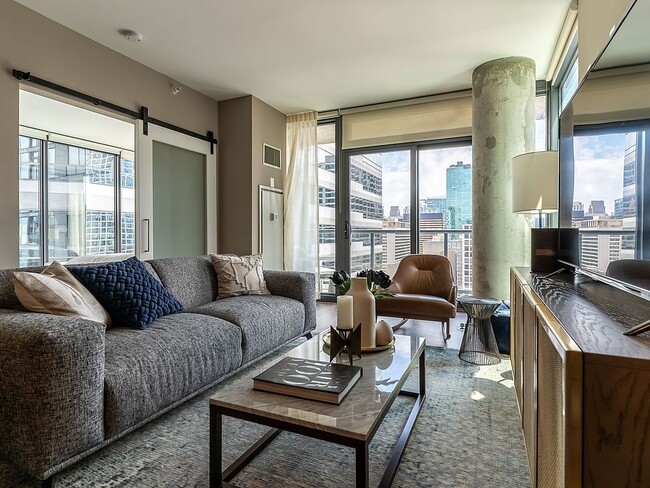 Building Photo - 515 N State St Unit 1803