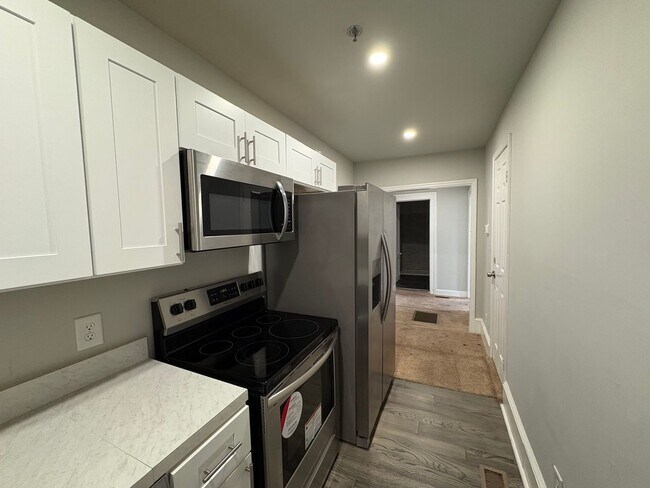 Photo - 1055 Walnut St Unit C