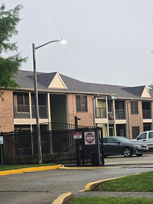 Photo - Bradford Apartments