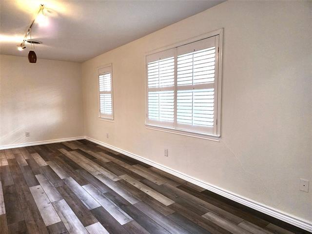 Photo - 1401 E Sherman Dr