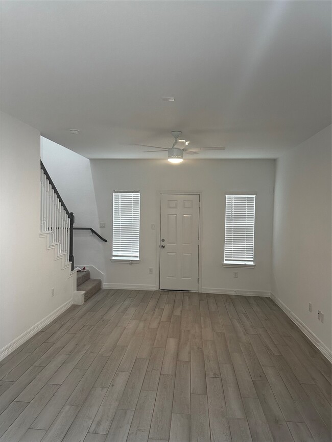 Photo - 7209 Carver Rd