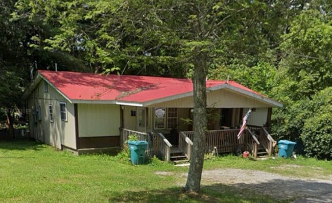 Building Photo - 50 Roberts Dr Rental