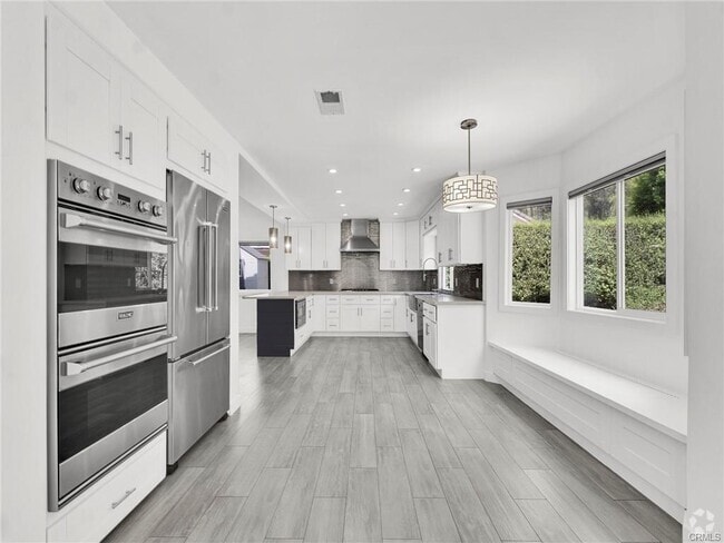 Building Photo - 10900 Meseta Dr Rental