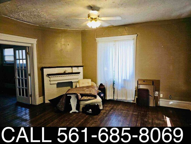 Photo - 627 Crosby St