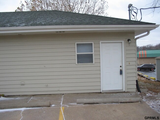 Building Photo - 310 Galvin Rd N Unit 1 Rental