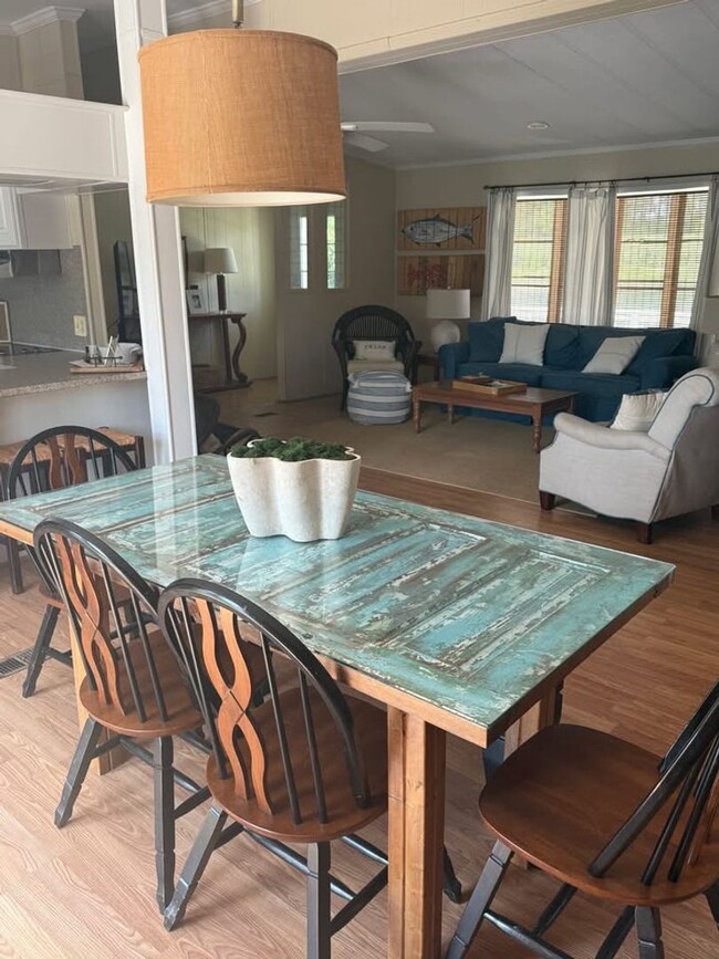 Photo - 1052 Flournoy Rd