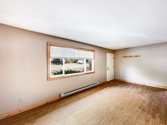 Building Photo - 103 Onarga Ave Rental