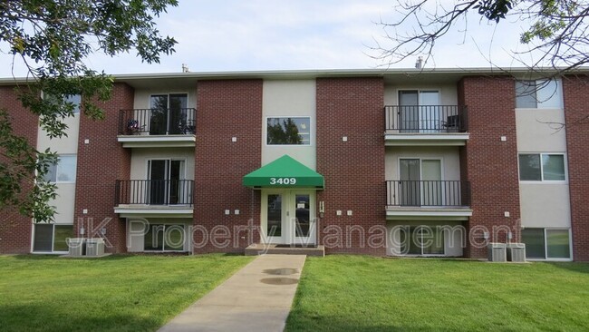 Building Photo - 3409 11th Ave S Unit #06 Rental