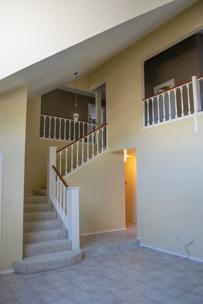 Photo - 35 Fisher Ct