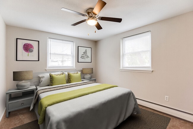Photo - Eat Street Apartments