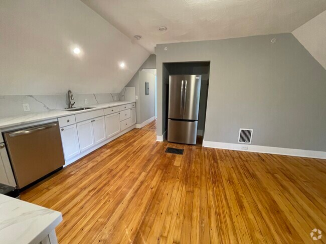 Building Photo - 35 Cameron Ave Unit 3 Rental