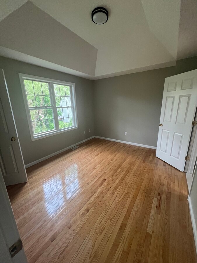 Photo - 100 Franklin St