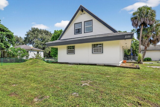 Photo - 3532 Coconut Rd
