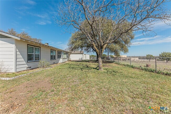 Building Photo - 5466 Chaparral Rd Rental
