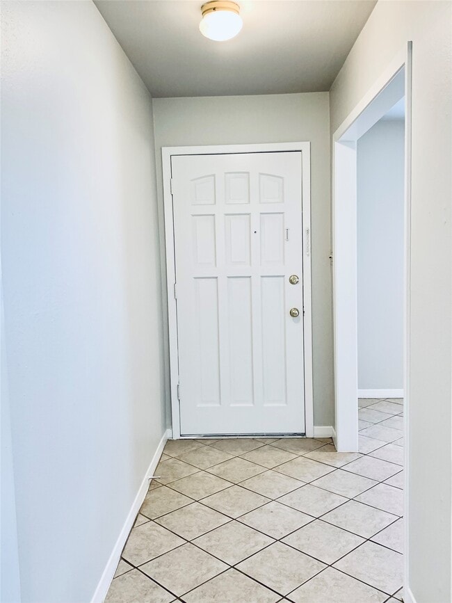 Photo - 225 Crest Hill Dr