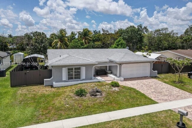 Photo - 8830 NW 3rd St