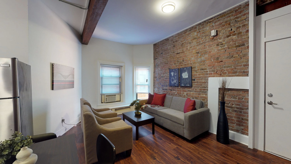 Photo - Hamilton Court Apartments