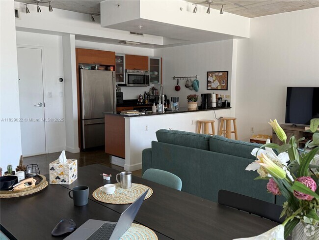 Building Photo - 3449 NE 1st Ave Unit L-11 Rental