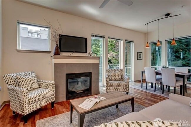 Photo - 2bd/1.75ba Kirkland Condo Unit 325