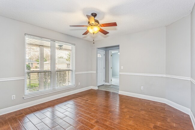 Photo - 1136 Crane Cove Blvd