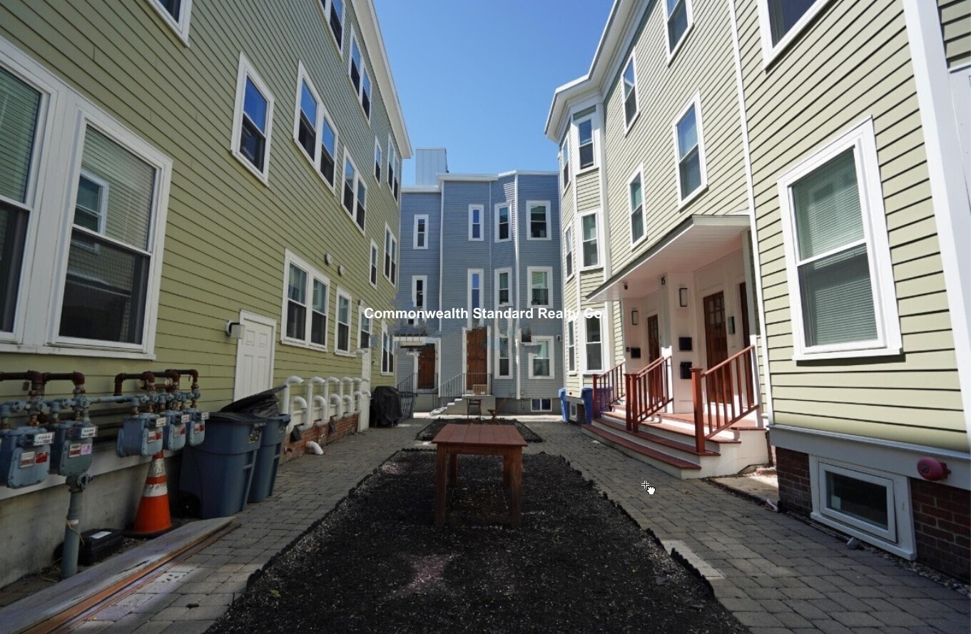 Photo - 27 Marney St Unit 1