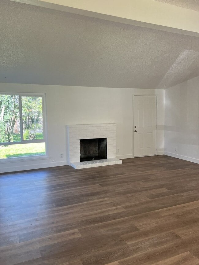 Photo - STUNNING REMODELED 3 BED HOME IN CARMICHAEL!
