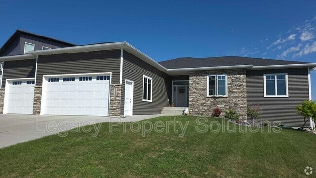 Building Photo - 1213 Round Top Rd Rental