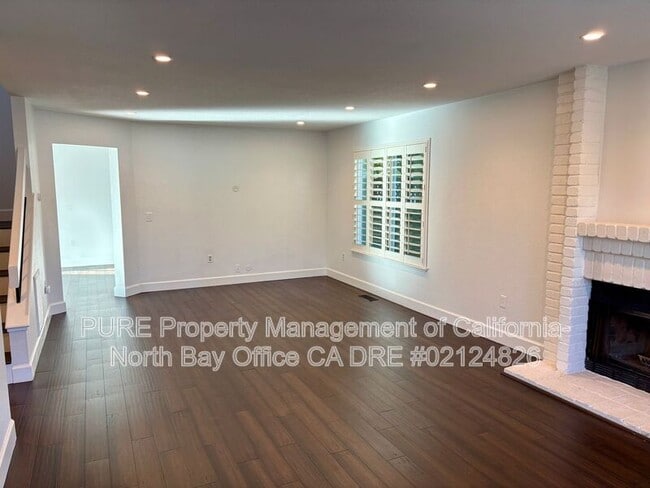 Photo - 104 Banff Way