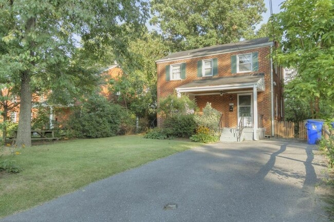 Photo - 8411 Potomac Ave