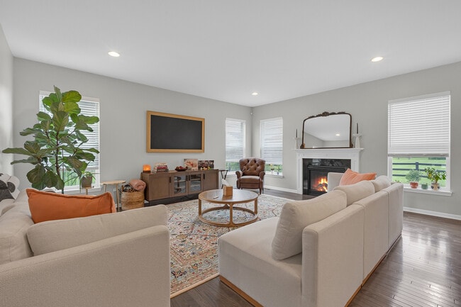 Photo - 16W674 Hawthorne Ct