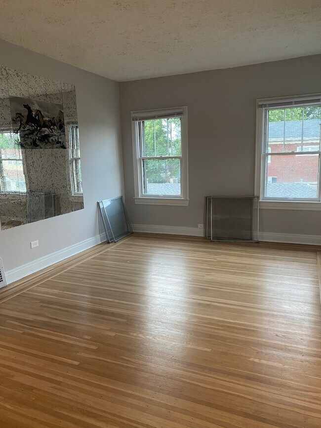 222 Cecil Ave Unit 222