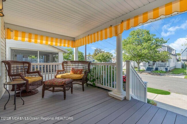 Photo - 321 14th Ave