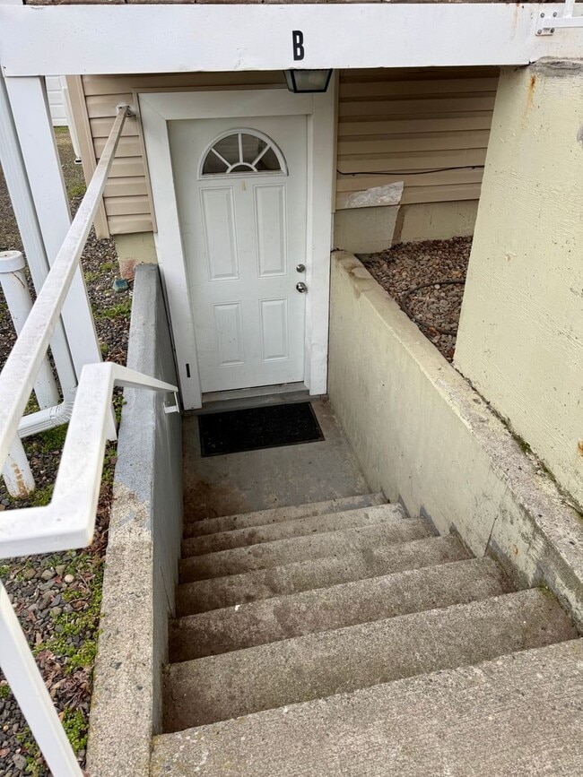 Photo - Thomas Duplex Unidad B