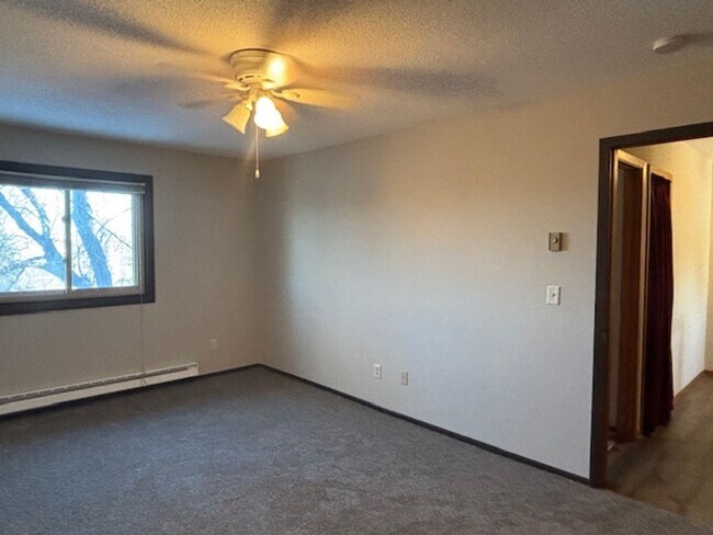 Photo - Awesome 2 BR/1.5 BA Townhome in St. Paul!