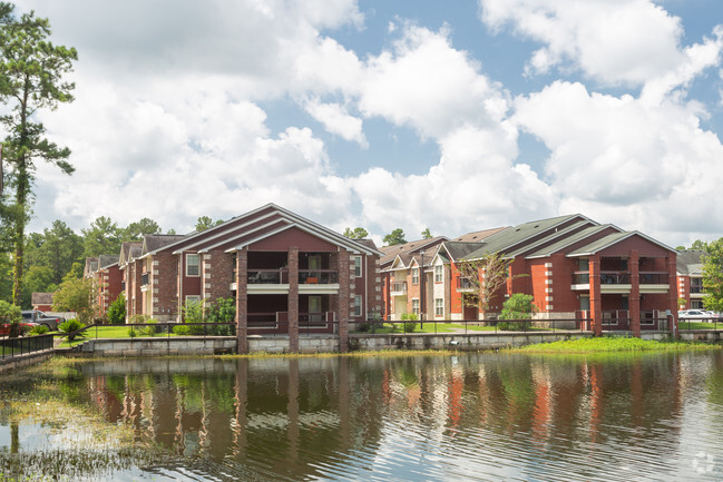 Suma Lake Apartments & Townhomes - Suma Lake Apartments & Townhomes