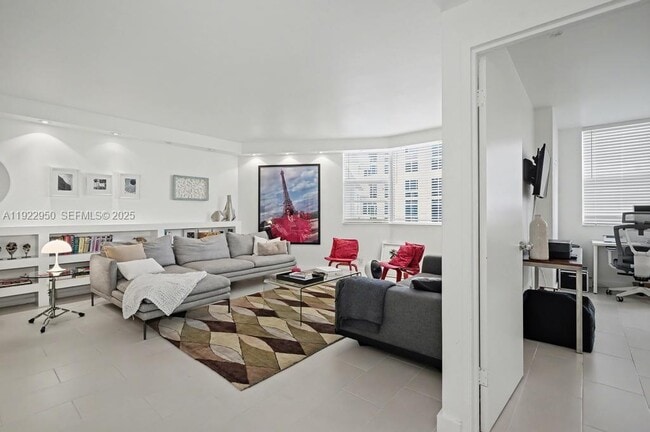 Building Photo - 3301 NE 5th Ave Unit 814