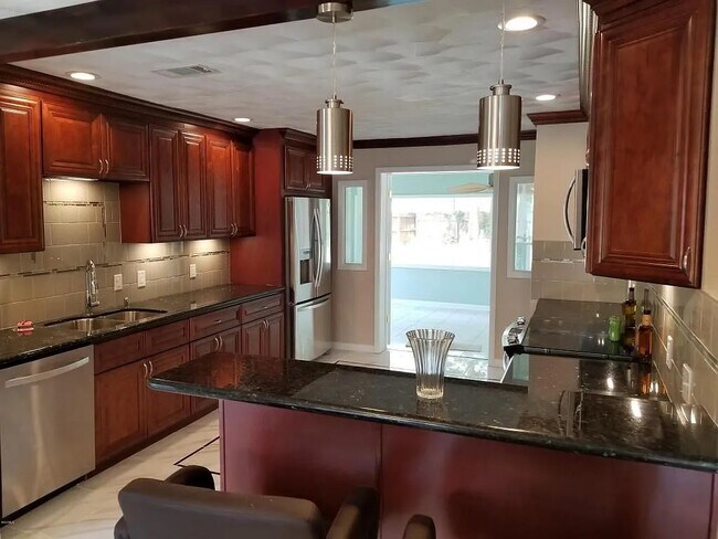 Photo - 19 Stratford Pl