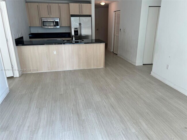 Photo - 1111 SW 1st Ave Unidad 2816