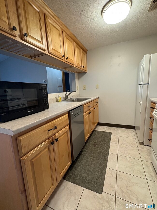 Photo - 80 Little Oak Ln Unit 80