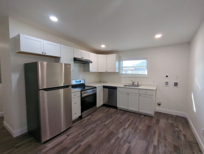 Photo - 1908 S Watkins St Unit 1908 S Watkins Ave  102