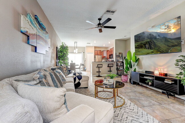 Photo - 12910 Utopia Gdns Wy