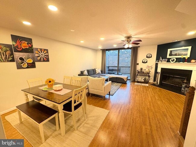 Photo - 46 Fishhook Ln