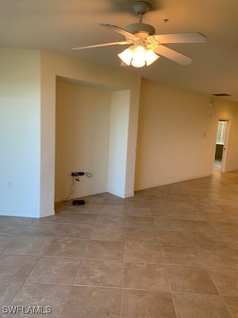 Building Photo - 20031 Sanibel View Cir Unit 203 Rental