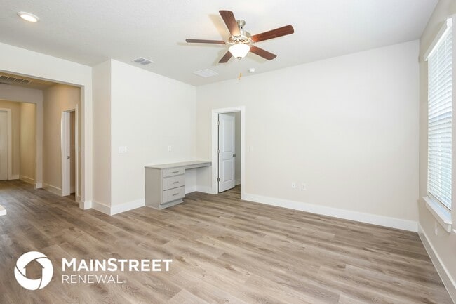 Photo - 305 Whiteheart Dr