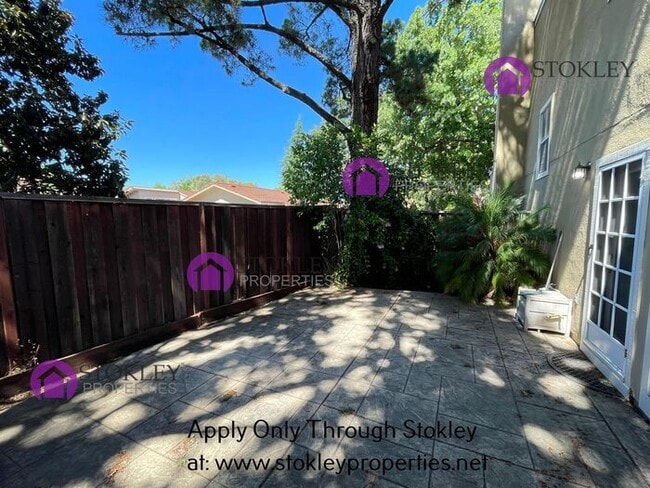 Photo - 249 Kingston Way