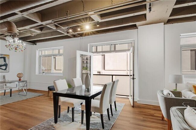 Photo - 805 Peachtree St NE Unit 306